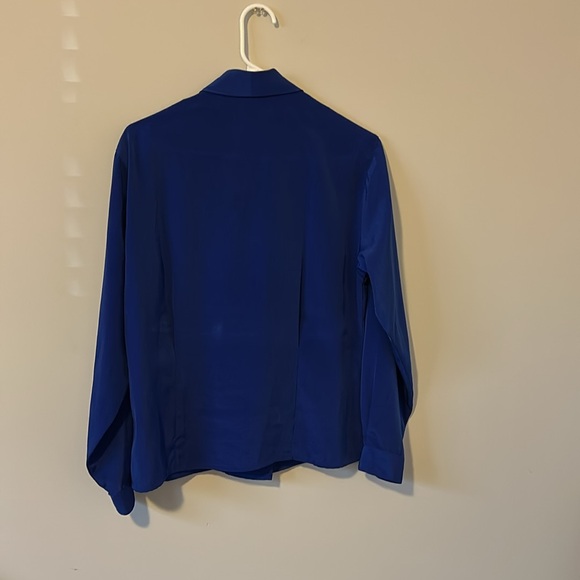 Beautiful rayon and cotton royal blue blouse by David Matthew. - Picture 2 of 3